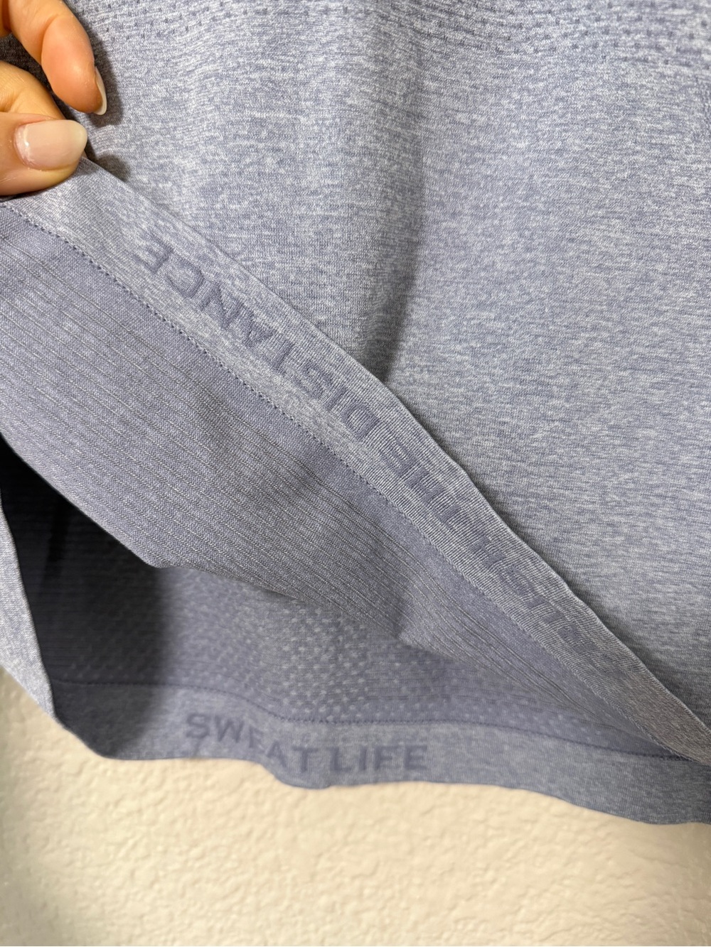 Lululemon Swiftly Tech Short-Sleeve Shirt Workout Top Size 8 Light Purple Lilac - Picture 4 of 5